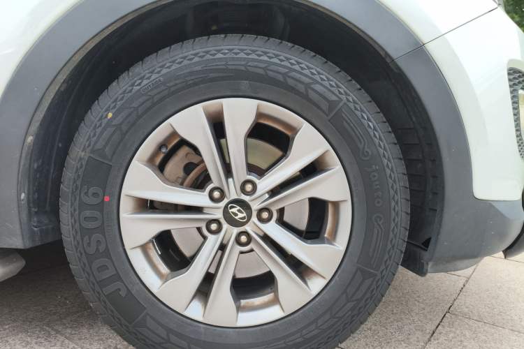 Used Hyundai Santa Fe 2015 2.0T Automatic All-Wheel Drive Smart Version 5 Seats
