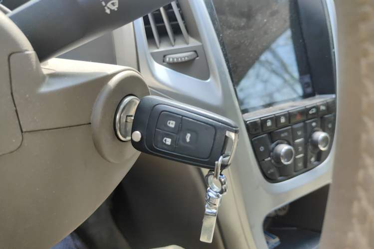 Used Buick GT 2011 GT 1.8L Automatic Fashion Edition Leather Model Vehicle Key