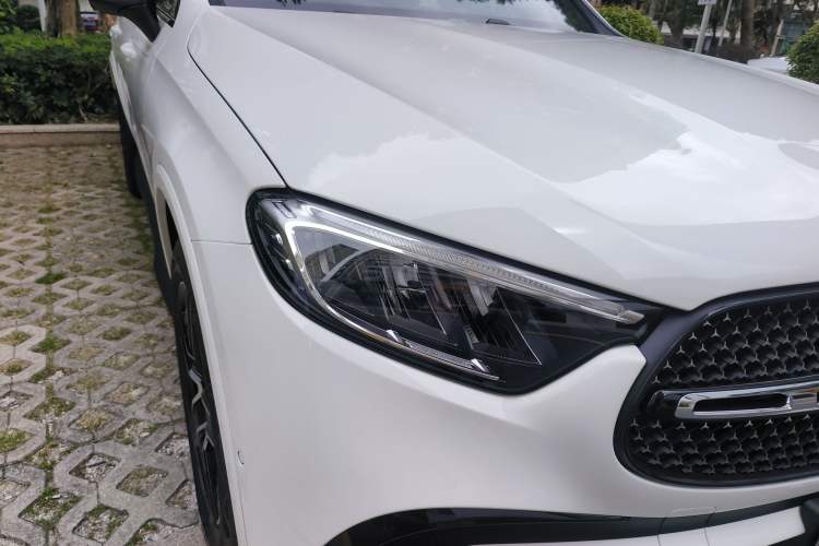 Used Mercedes-Benz GLC Coupe 2026 GLC 260 4MATIC Coupe SUV