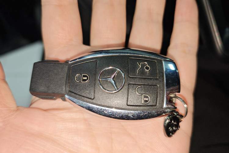 Used Mercedes-Benz GLC 2019 GLC 260 L 4MATIC Dynamic Model