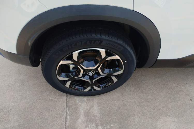 Used Citroen C5 AIRCROSS 2022 Peugeot 400THP Allure BEYOND Edition Exterior 5