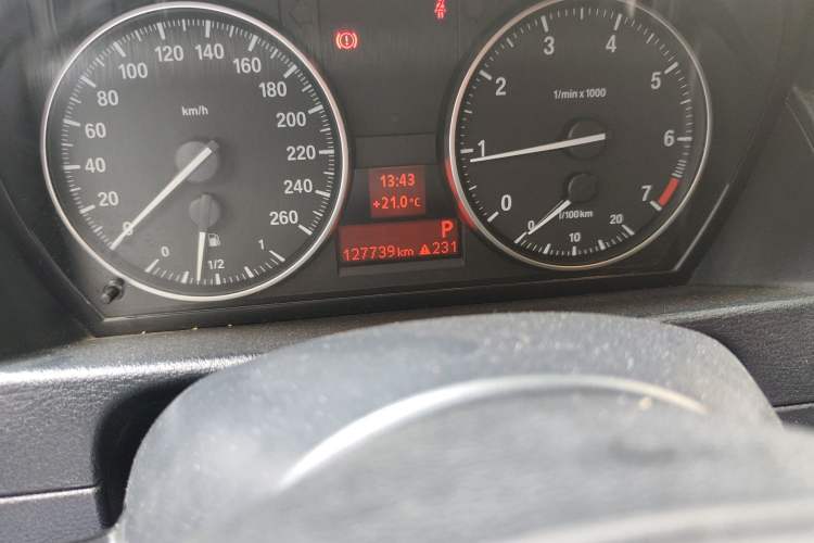 Used BMW X1 2015 sDrive18i Leading Edition
