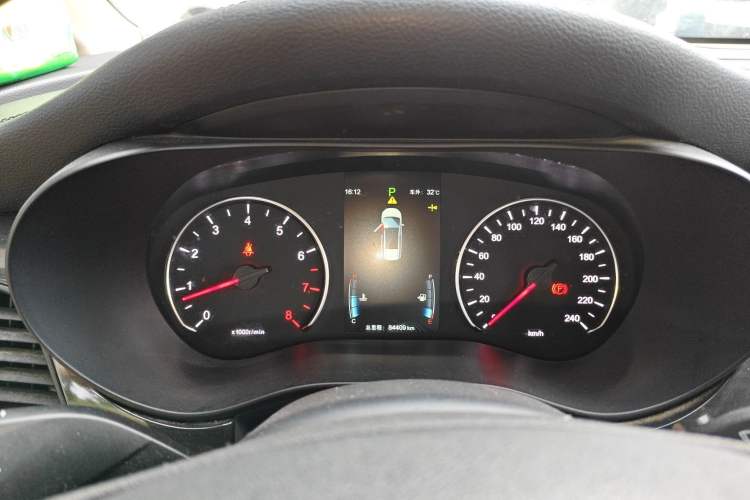 Used BYD Song MAX 2017 1.5T Automatic Smart Connect Elite 7-Seater
