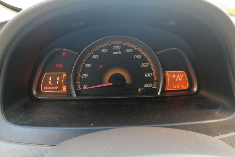 Used Chevrolet Sail 2011 Sedan 1.4L AMT Happiness Edition