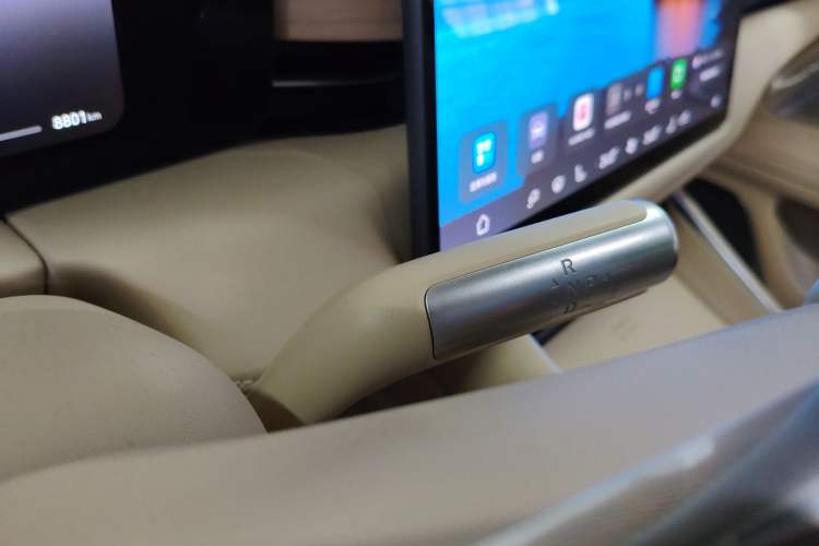 Used Hima AITO M5 2025 Extended-Range Ultra All-Wheel-Drive Version
