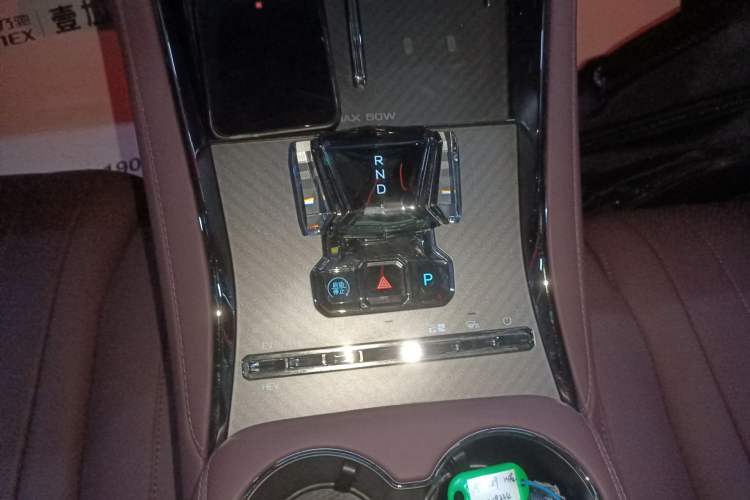 Used Denza Z9GT 2024 1100 Four-Wheel Drive Ultra Version Gear Lever