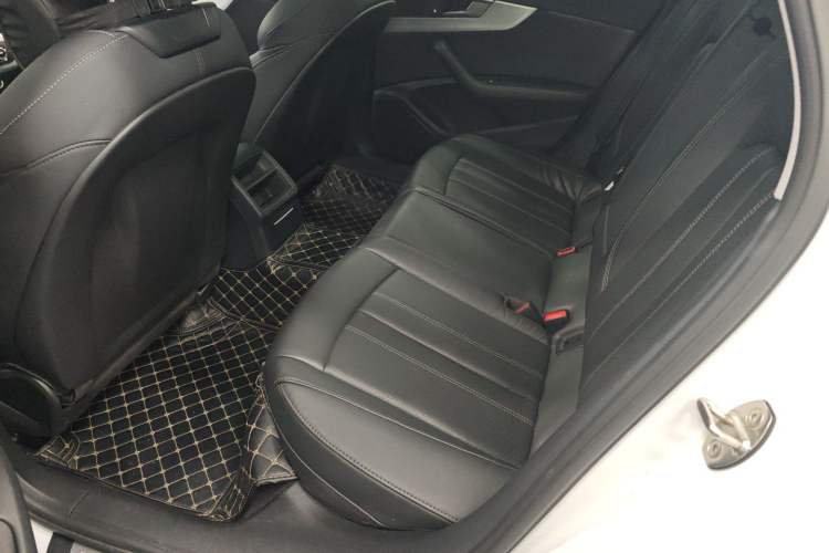 Used Audi A4L 2022 40 TFSI Fashion Dynamic Model
