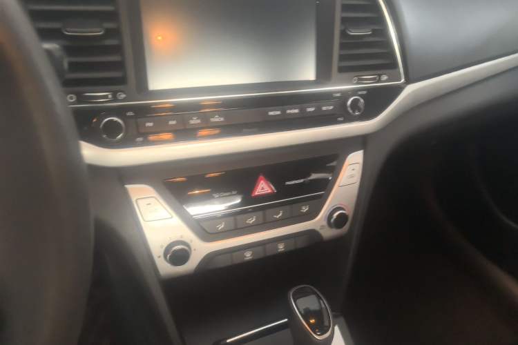 Used Hyundai Elantra (6th Generation / Lingdong) 2016 1.6L Automatic ZhiXuan – Elite Version
