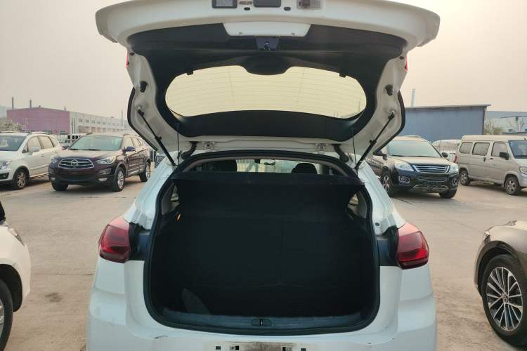 Used Citroen C3-XR 2015 1.6L Automatic Fashion Model