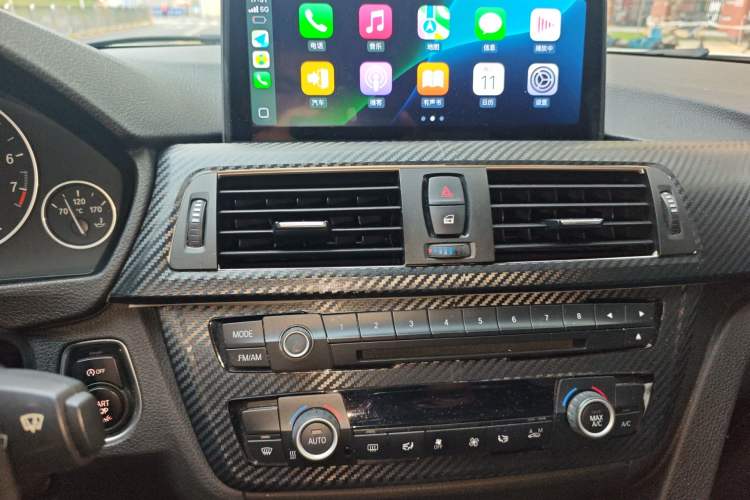 Used BMW 3 Series 2014 320Li Fashion Model Audio And AC Panel