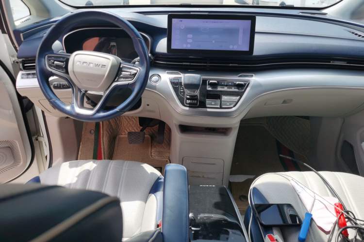 Used Roewe iMAX8 2021 400TGI Supreme Series Ultimate Edition Center Console