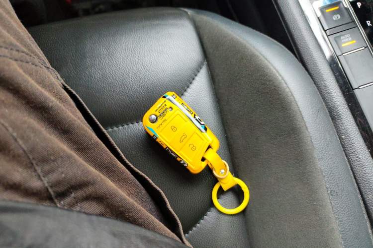 Used Volkswagen Tiguan L 2020 330TSI Automatic Two-Wheel Drive Panoramic Comfort Edition China VI Standard
