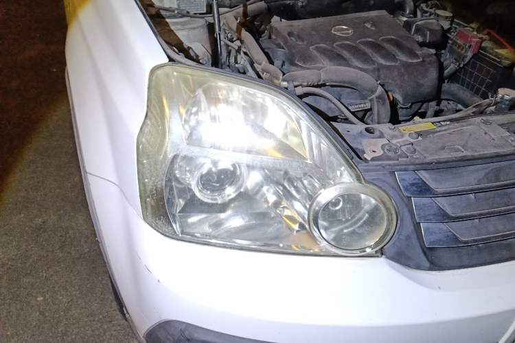 Used Dongfeng Fengdu MX6 2015 2.0L Manual Two-Wheel Drive Navigation Edition
