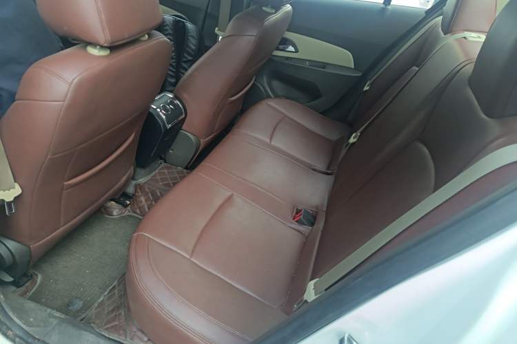 Used Chevrolet Cruze 2015 1.5L Classic SE AT Left Rear Seat
