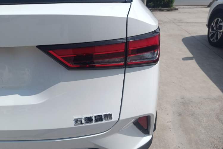 Used Wuling Alvez 2022 1.5L Manual Free-Style Model