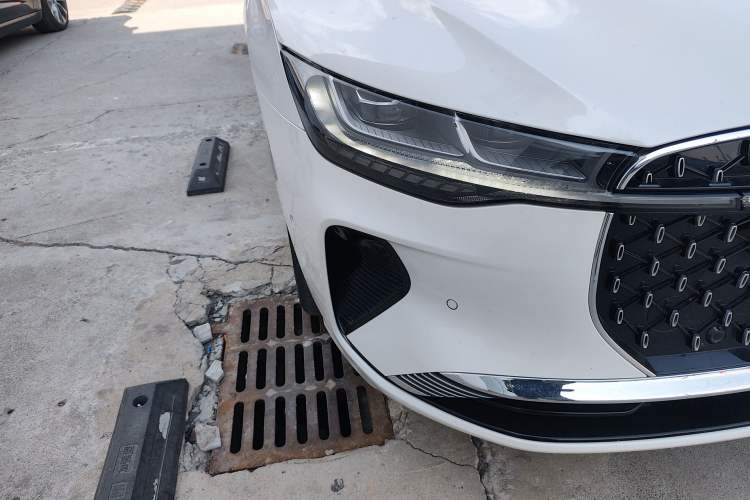 Used Lincoln Z 2022 Facelift iEnjoy Luxury Edition Right Front Headlight