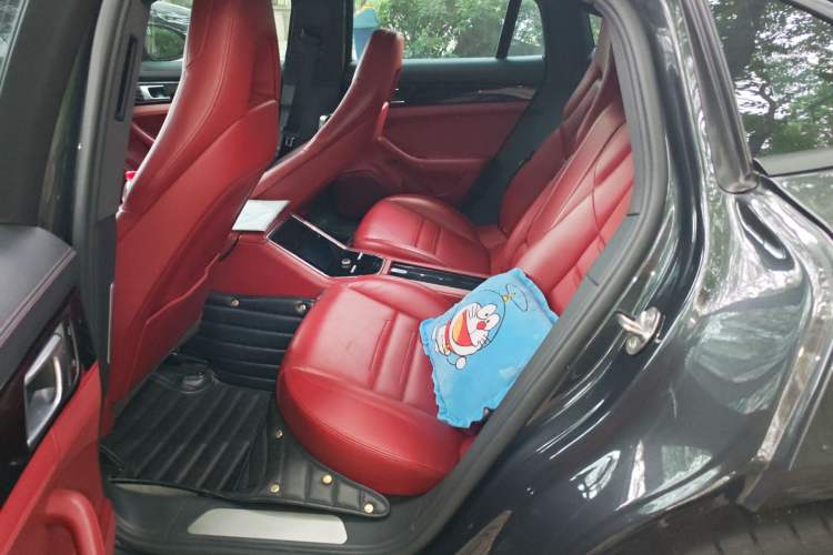 Used Porsche Panamera 2021 Panamera 2.9T Left Rear Seat