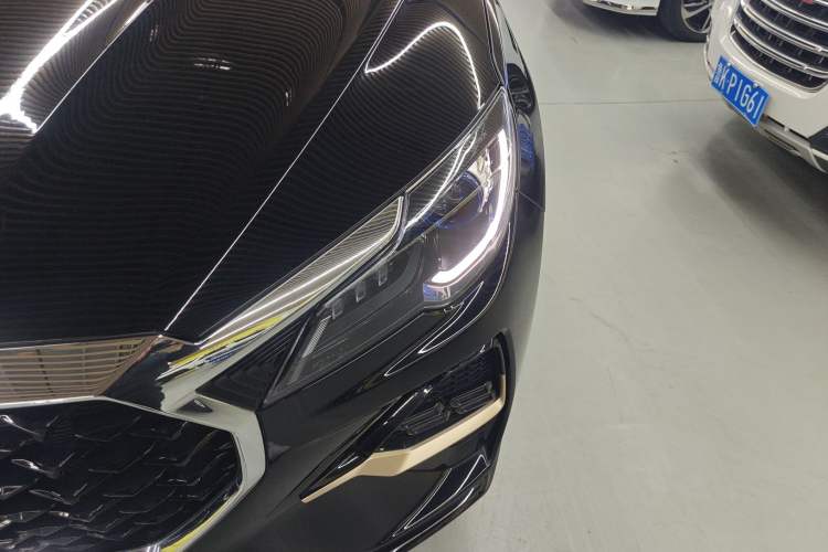 Used JETOUR X70 2025 1.5T Manual Overdrive Version 5 Seats
