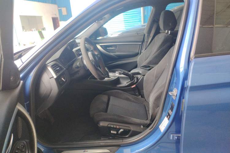 Used BMW 3 Series 2018 320i M Sport Night Edition
