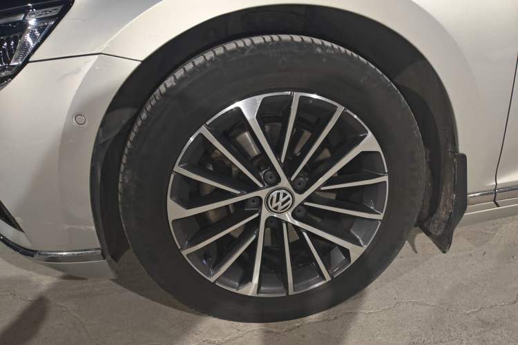 Used Volkswagen Magotan 2020 380TSI DSG Luxury Version Exterior 4