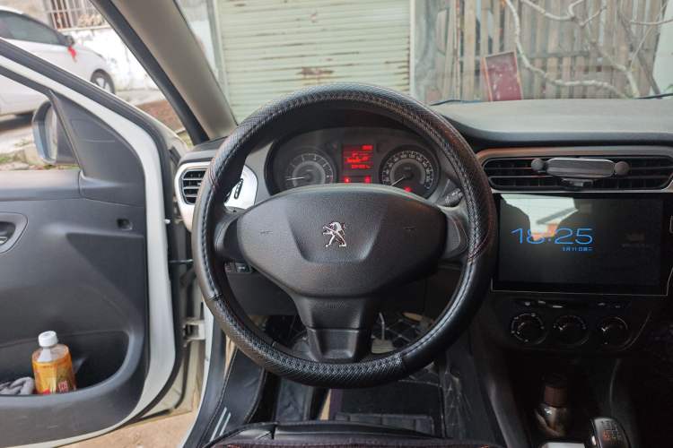 Used Peugeot 301 2014 1.6L Manual Comfort Edition
