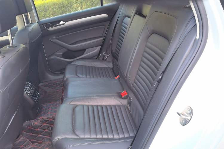 Used Volkswagen Variant 2017 380TSI Two-Wheel Drive Comfort Edition Left Rear Seat