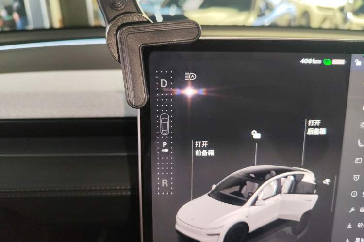 Used Tesla Model Y 2025 Rear-Wheel-Drive Version