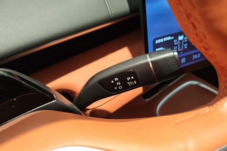 Used Deepal S07 2024 215Max Qiankun Intelligent Driving ADS SE Range-Extended Version
