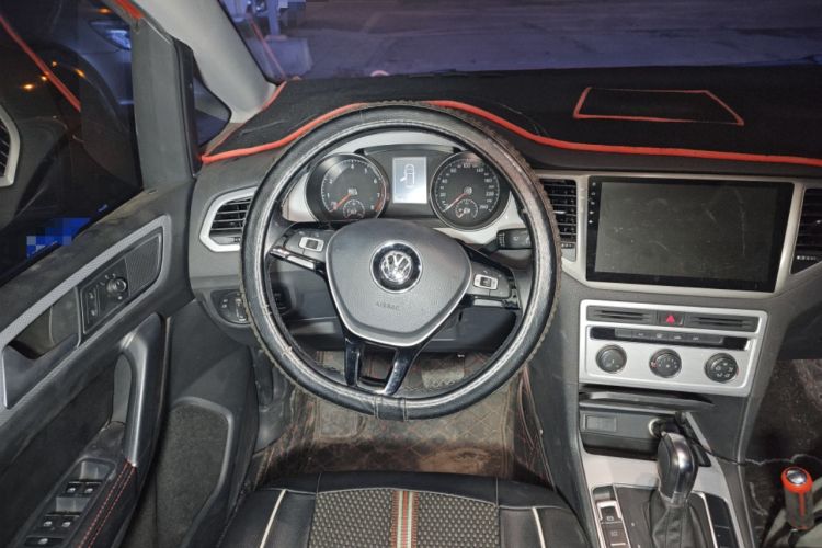 Used Volkswagen Golf Sportsvan 2016 230TSI Automatic Trend Edition
