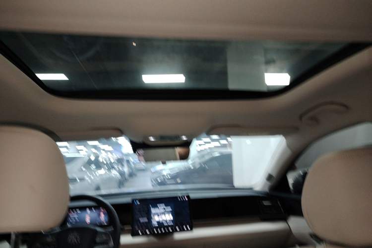 Used BYD Qin L 2025 DM-i Smart Drive 120KM Superior Model Headliner