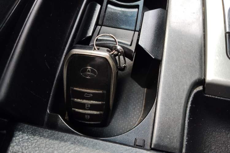 Used Toyota Prado 2014 2.7L Automatic Luxury Edition
