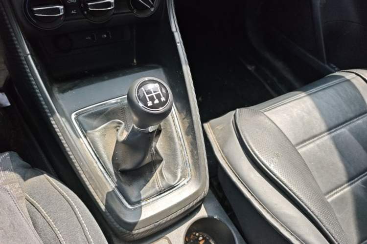 Used MG ZS 2019 1.5L Manual 65-inch Giant-Sized Sunroof Global Edition China VI Standard Gear Lever