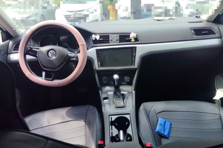 Used Volkswagen Lamando 2017 230TSI DSG Fashion Edition
