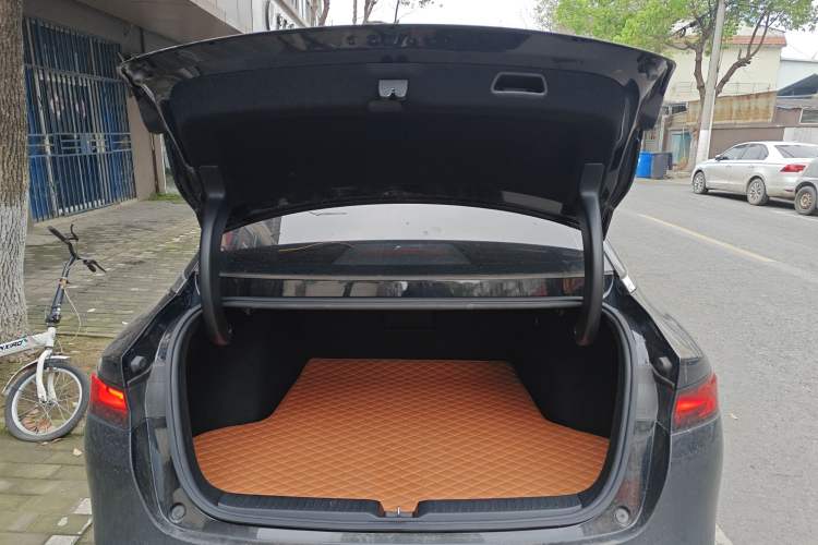 Used XPeng P5 2024 500 Pro Edition Trunk