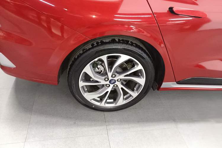 Used Ford Mondeo 2025 2.0T EcoBoost Ultimate Edition
