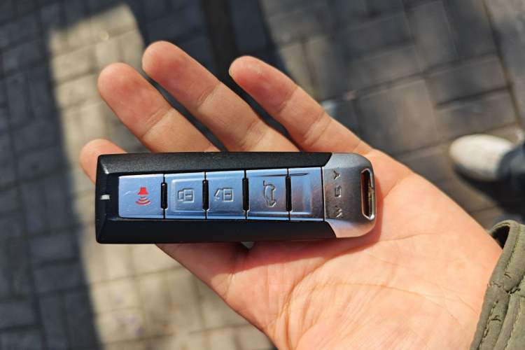 Used Wey VV6 2018 2.0T Two-Wheel Drive Flagship Version China V Standard
