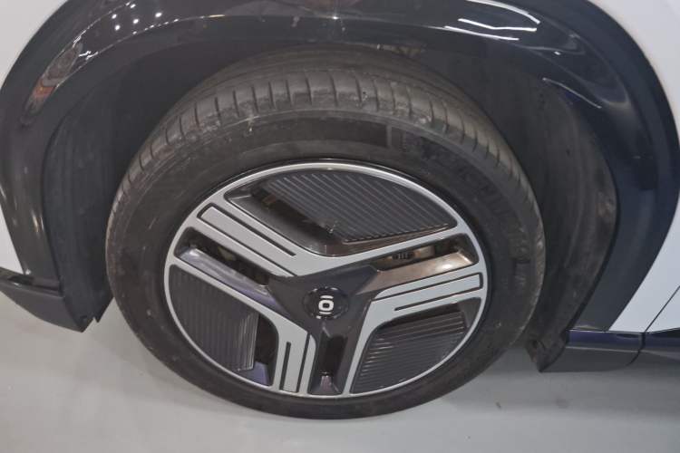 Used CHANGAN NEVO E07 2025 All-Electric 4x4 with 90 kWh Max Intelligent Driving Version
