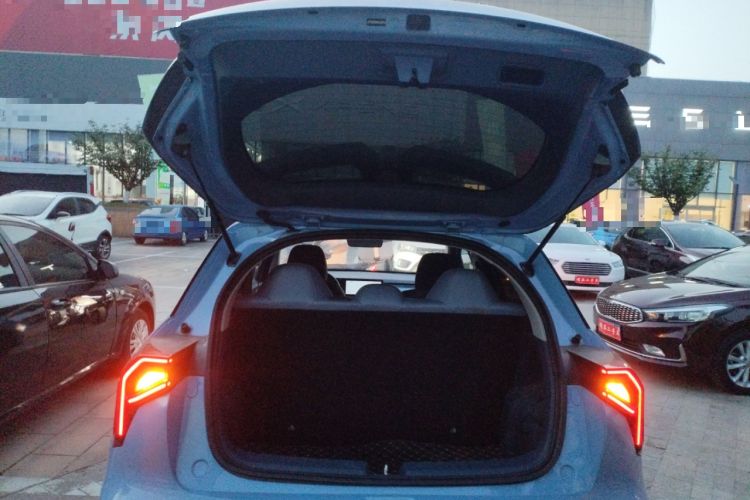 Used Geometry E Firefly 2023 320KM Cute & Handsome Tiger 5 Seats
