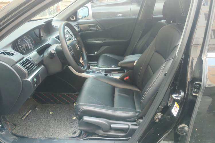 Used Honda Accord 2015 2.0L LX Comfort Edition
