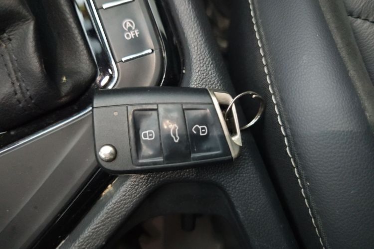 Used Volkswagen Bora 2015 Zhuihui Edition 1.6L Manual Comfort Model