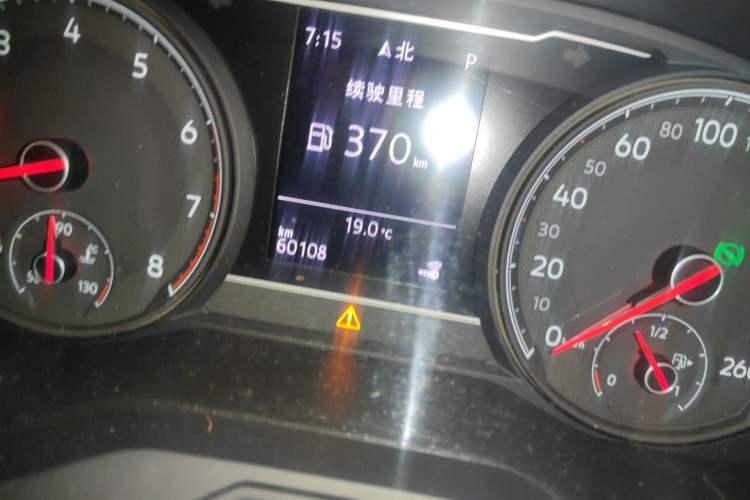 Used Volkswagen Passat 2019 330TSI Elite Edition China V Standard Odometer Close Up