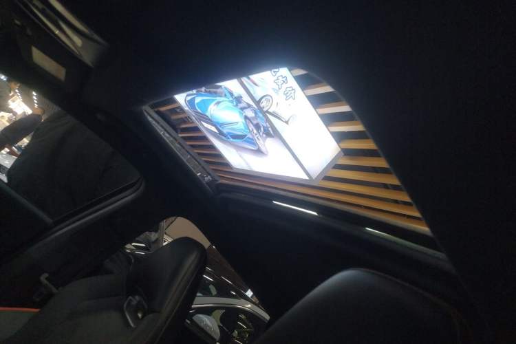 Used CHANGAN UNI-V 2023 1.5T Premium Model
