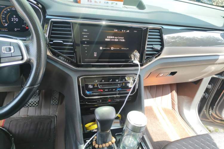 Used Volkswagen Teramont X 2020 330TSI Two-Wheel-Drive Luxury Edition Audio And AC Panel