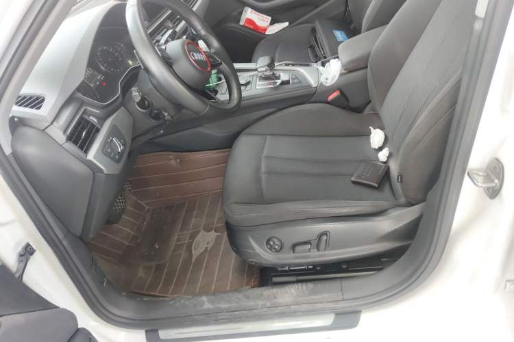 Used Audi A4L 2019 40 TFSI Ambition China VI