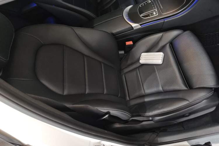 Used Mercedes-Benz C-Class 2019 C 180 L Fashion Edition Sport Version Right Front Seat