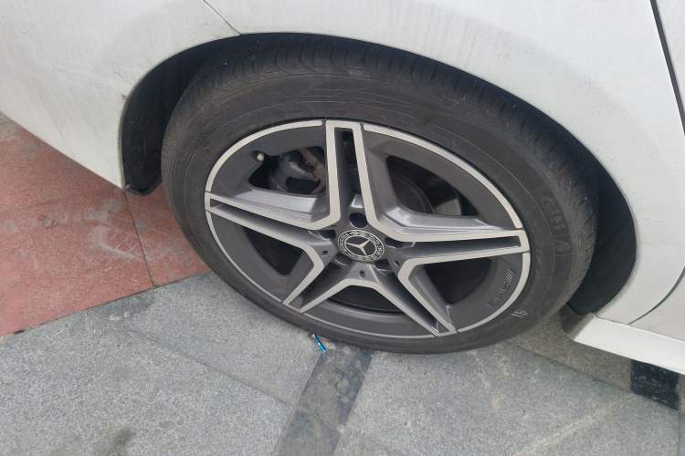 Used Mercedes-Benz CLA 2020 CLA 200 Shooting Brake Right Rear Wheel Hub