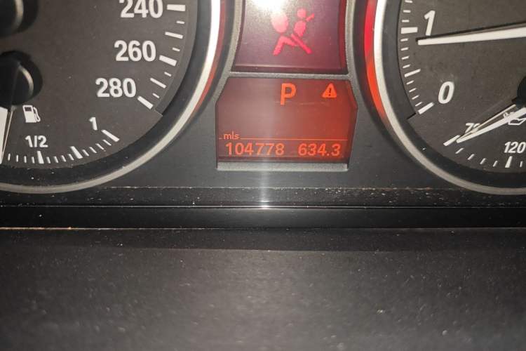 Used BMW 3 Series 2011 325i Convertible Coupe
