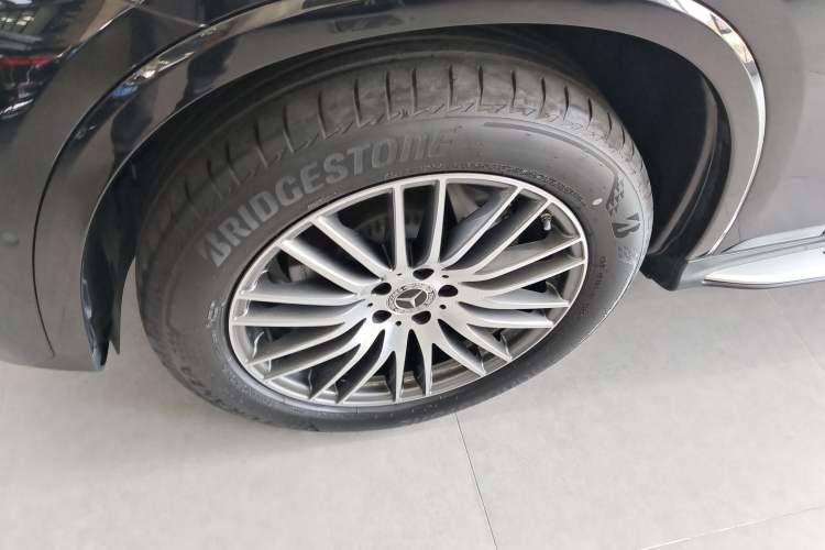 Used Mercedes-Benz GLC 2024 Refreshed GLC 300 L 4MATIC Dynamic Version 5 Seats