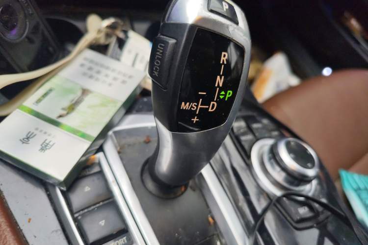 Used BMW 5 Series 2014 520Li Elegant Model Gear Lever