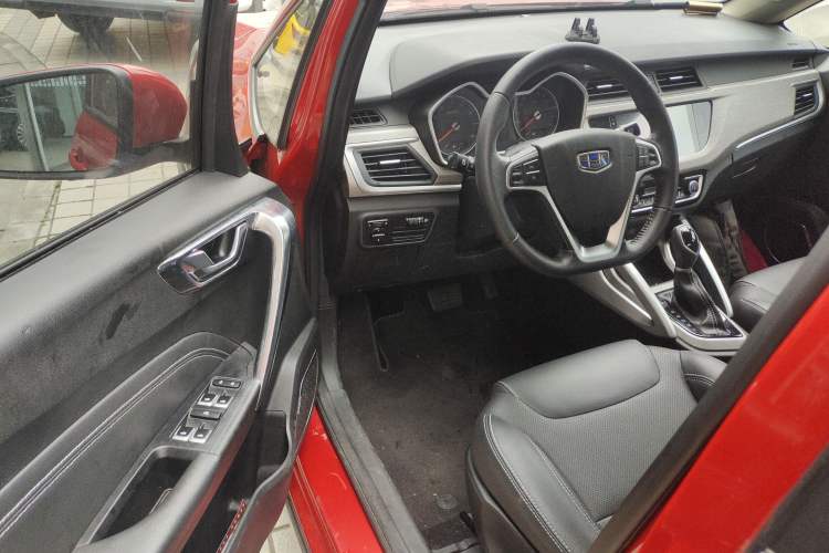 Used Geely Auto Vision X3 2017 1.5L Automatic Luxury Model Driver Seat